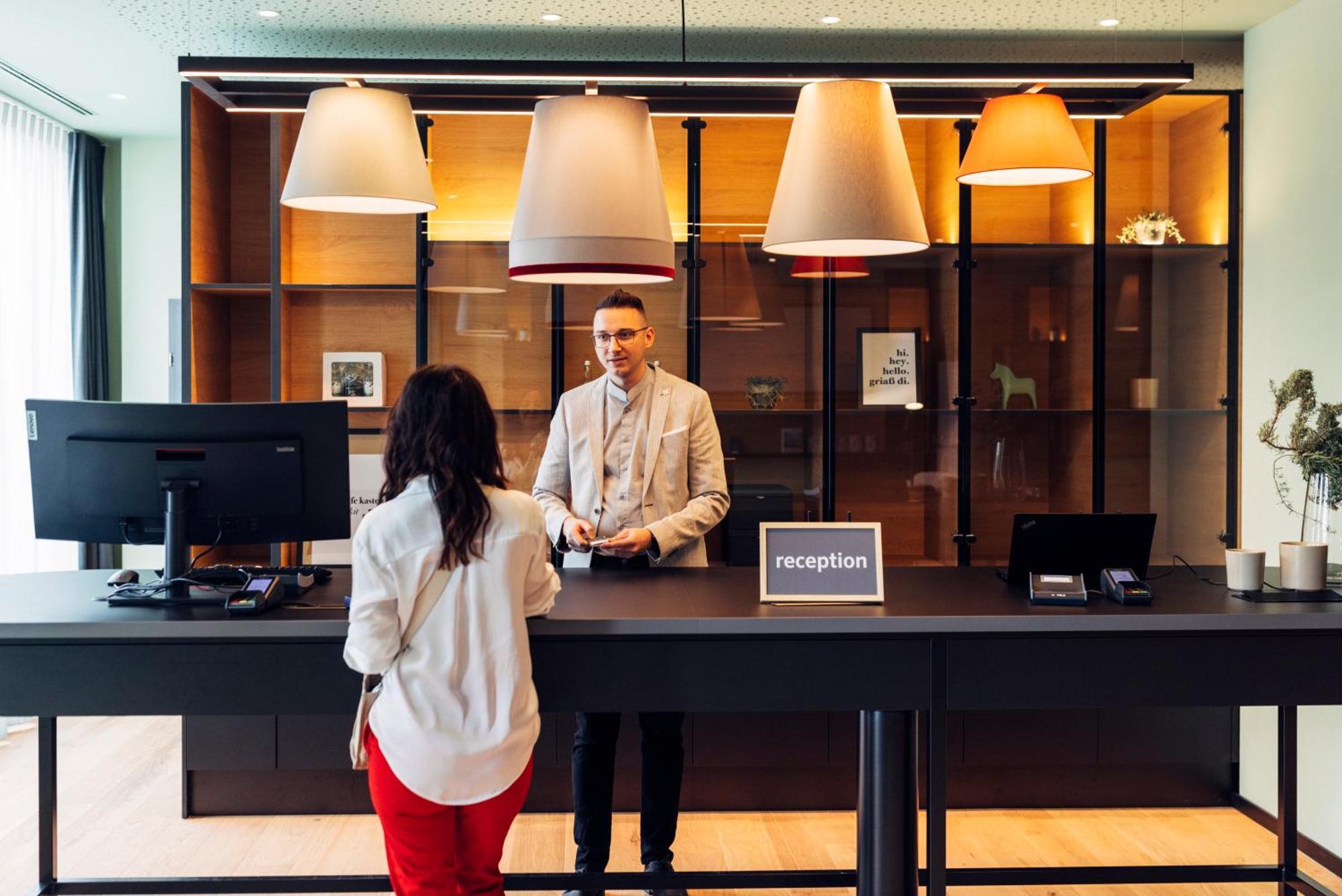 Harry'S Home Villach Hotel & Apartments Екстер'єр фото
