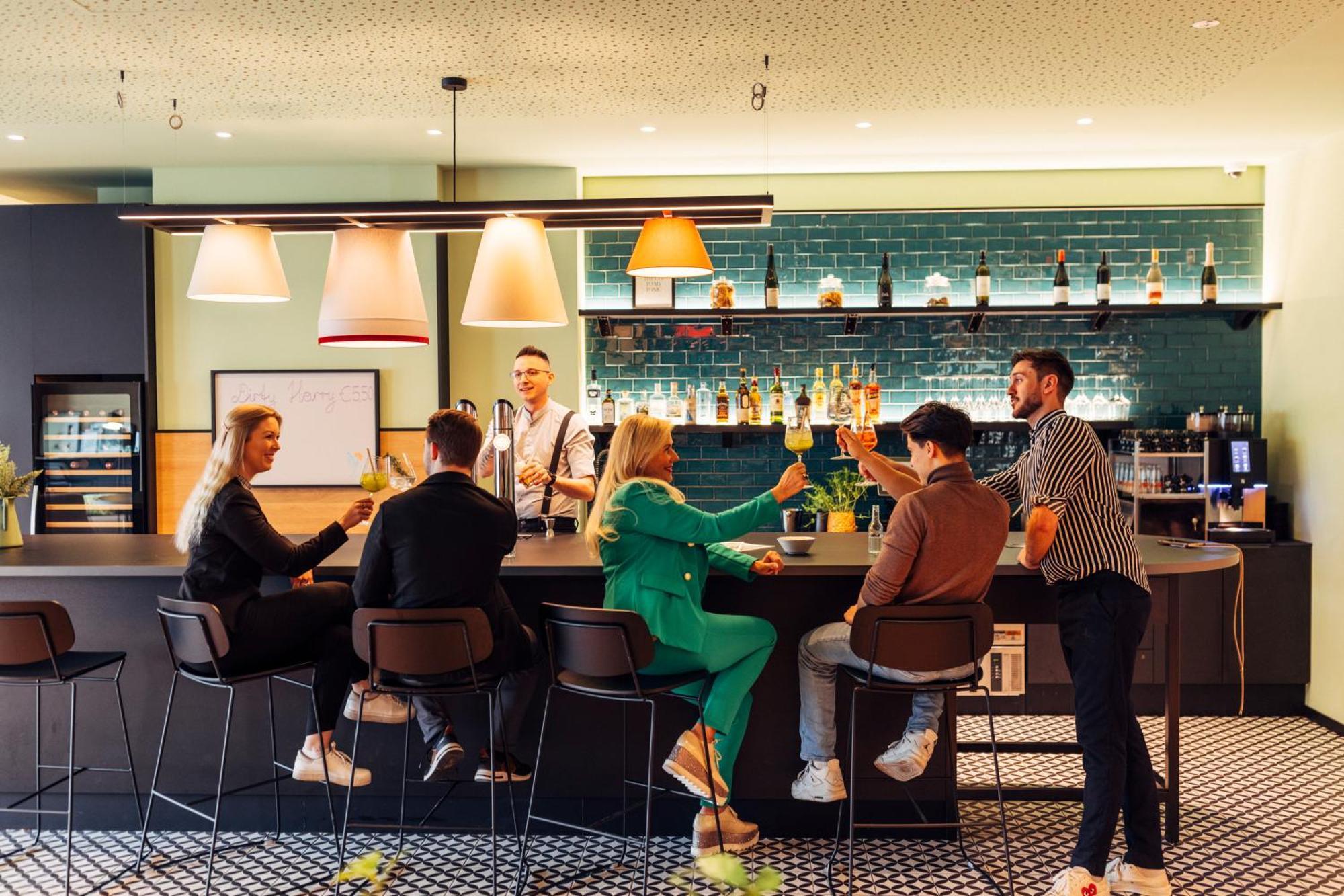 Harry'S Home Villach Hotel & Apartments Екстер'єр фото