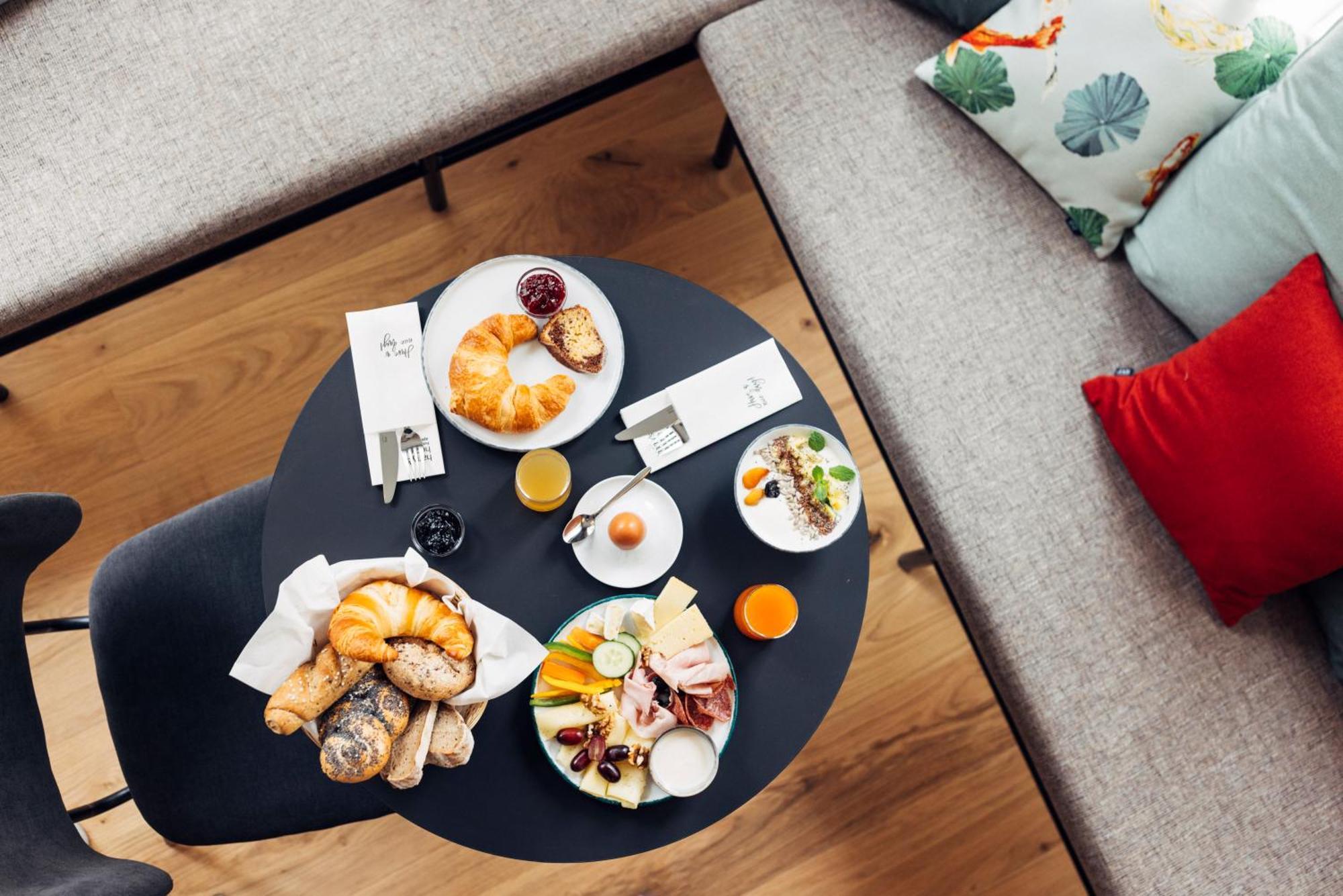 Harry'S Home Villach Hotel & Apartments Екстер'єр фото