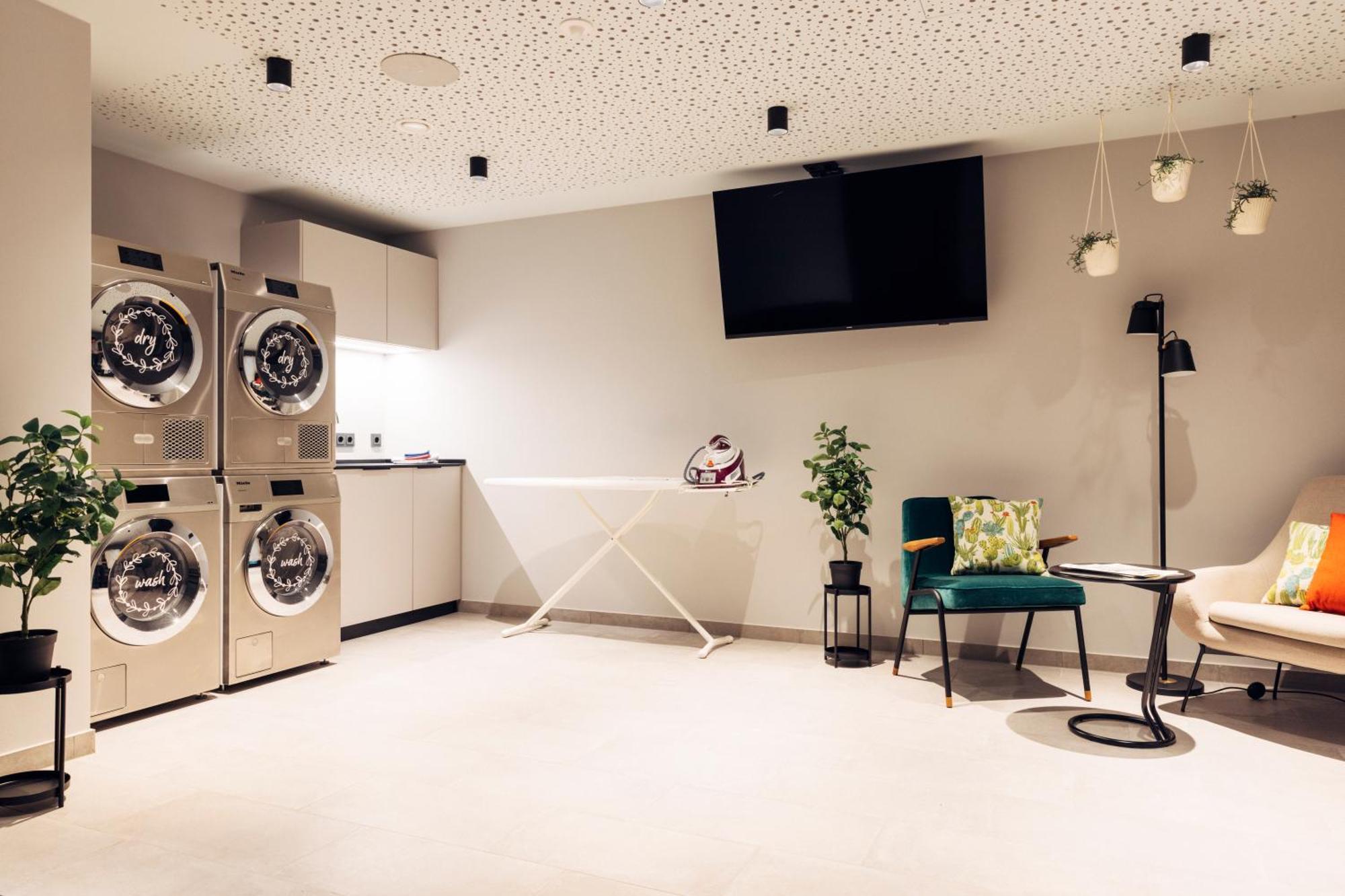 Harry'S Home Villach Hotel & Apartments Екстер'єр фото